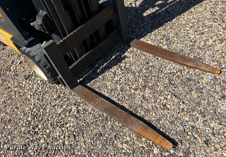 image for item OM9598 Yale GC040AENUAE083 forklift