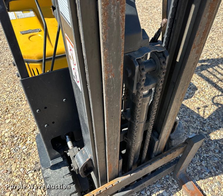 image for item OM9598 Yale GC040AENUAE083 forklift