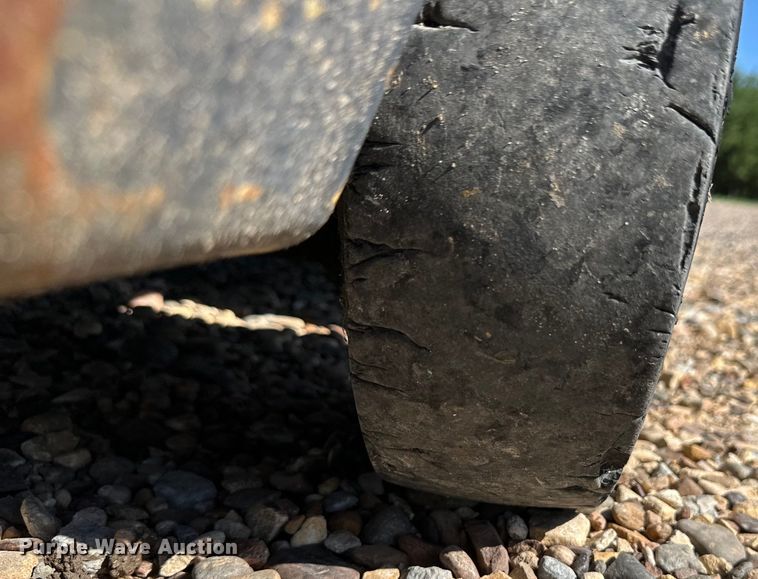 image for item OM9598 Yale GC040AENUAE083 forklift