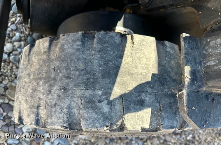 image for item OM9598 Yale GC040AENUAE083 forklift