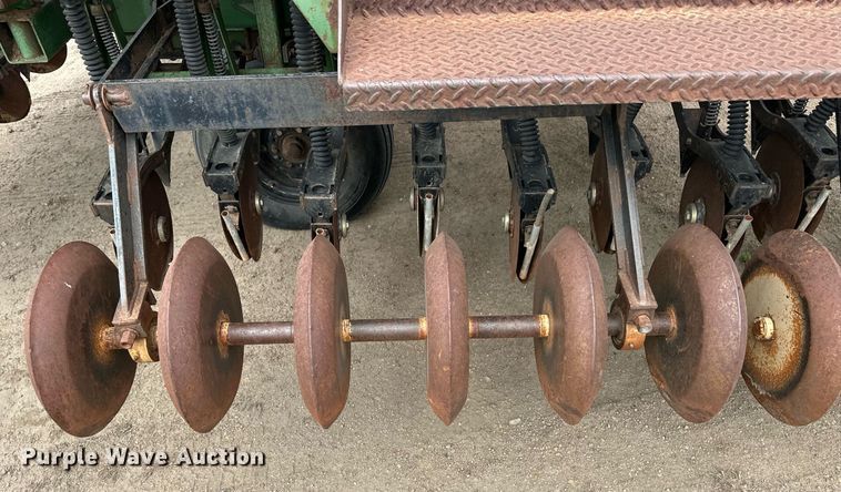 image for item OM9621 Great Plains 30-361080-HS seeder