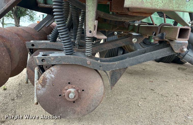 image for item OM9621 Great Plains 30-361080-HS seeder