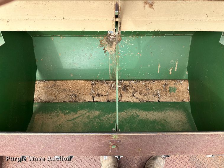 image for item OM9621 Great Plains 30-361080-HS seeder