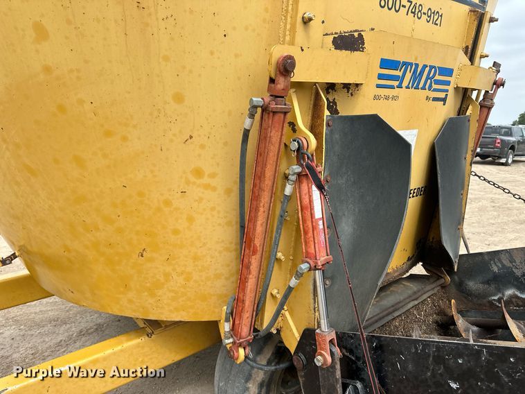 image for item OM9622 2001 Mallett 400V feed mixer