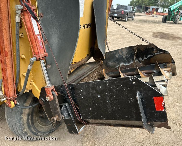 image for item OM9622 2001 Mallett 400V feed mixer