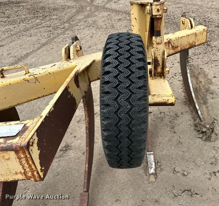 image for item OM9623 V-ripper