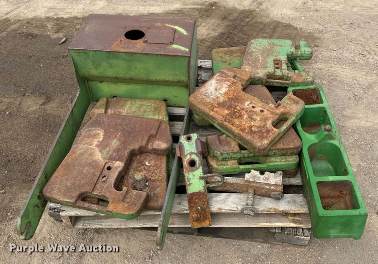 image for item OM9626 John Deere tractor weights