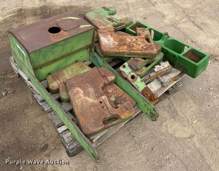 image for item OM9626 John Deere tractor weights