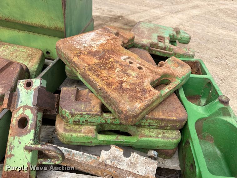 image for item OM9626 John Deere tractor weights