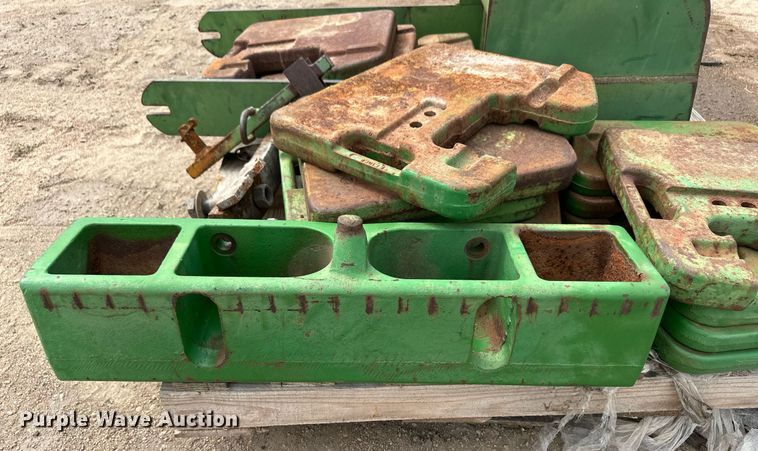 image for item OM9626 John Deere tractor weights