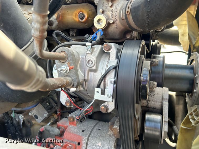 image for item DJ6378 2016 Freightliner Cascadia semi truck