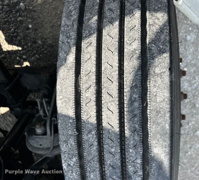 image for item DJ6378 2016 Freightliner Cascadia semi truck