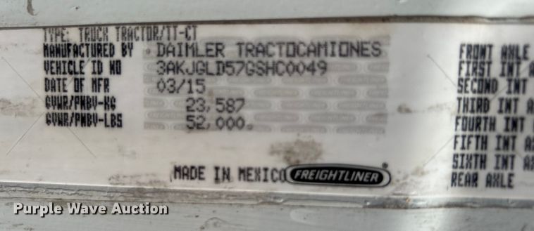 image for item DJ6378 2016 Freightliner Cascadia semi truck