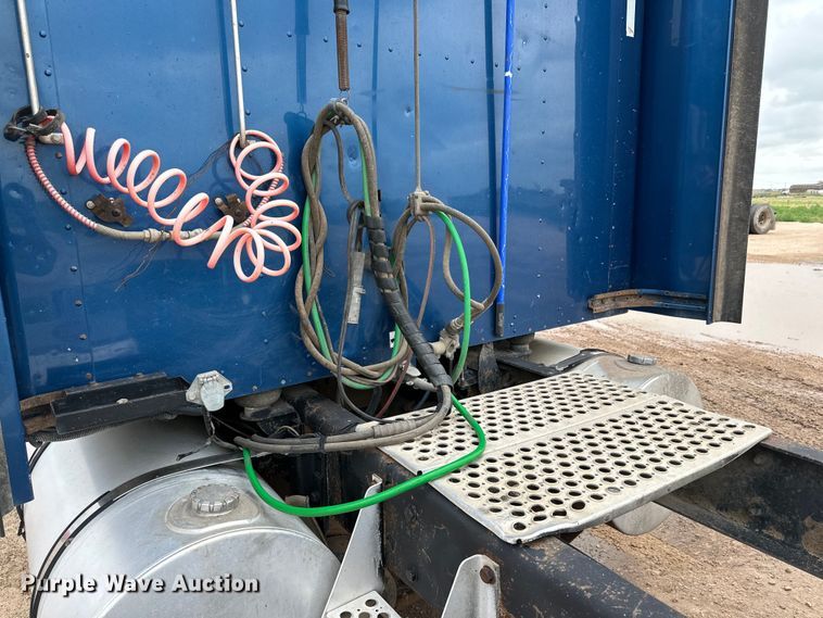 image for item DK6667 2005 Kenworth W900 semi truck