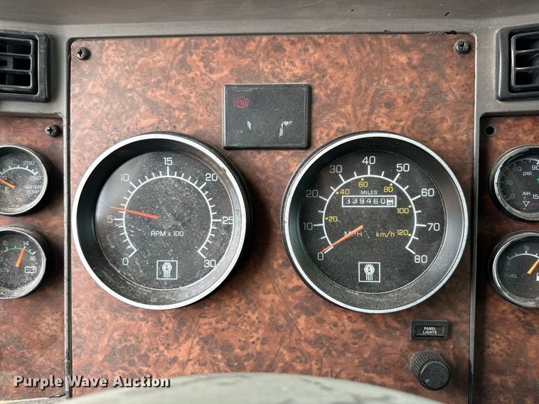 image for item DK6667 2005 Kenworth W900 semi truck