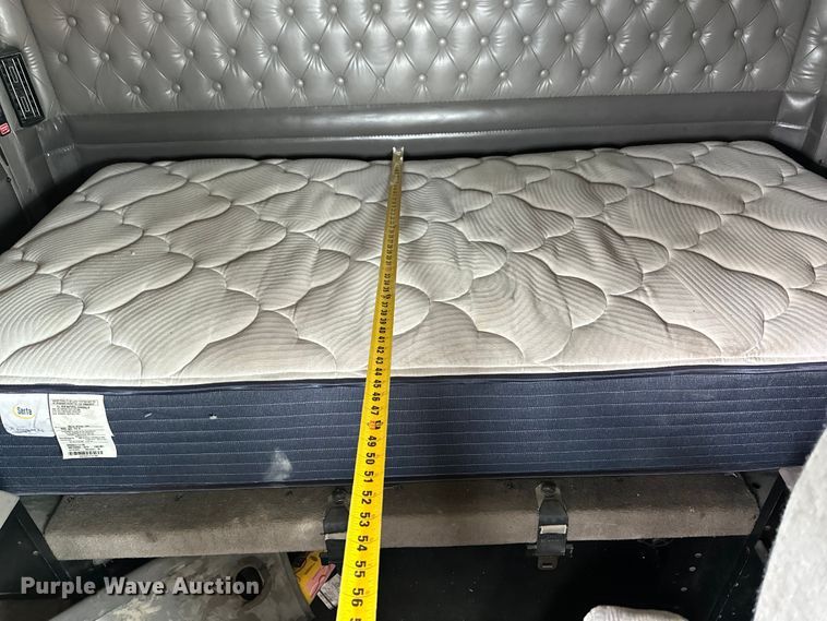 image for item DK6667 2005 Kenworth W900 semi truck