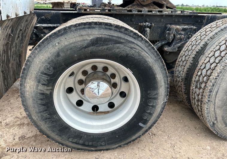 image for item DK6667 2005 Kenworth W900 semi truck