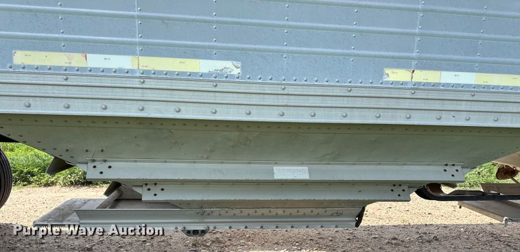 image for item DM2721 2002 Timpte grain trailer
