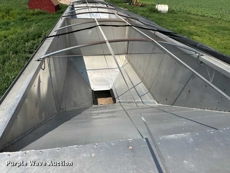 image for item DM2721 2002 Timpte grain trailer