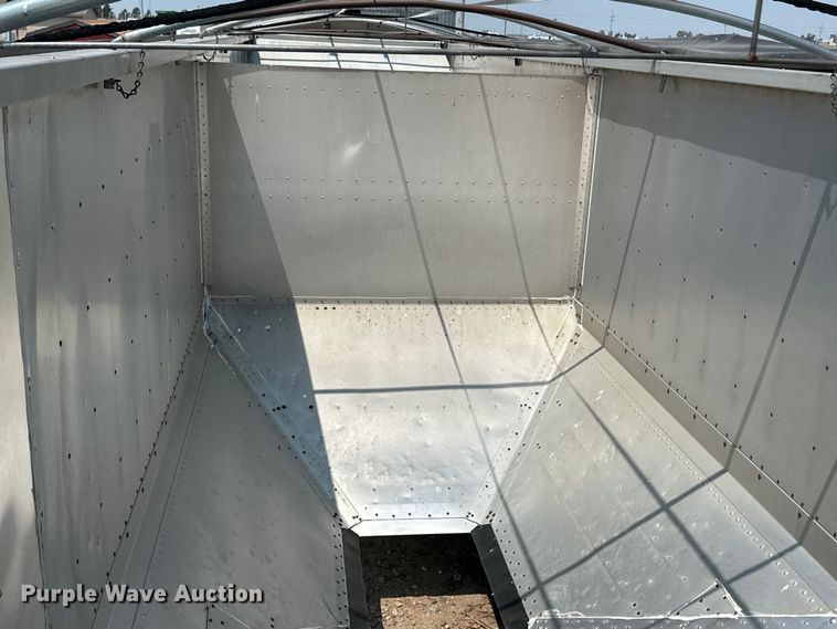 image for item DM2721 2002 Timpte grain trailer