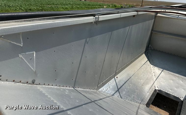 image for item DM2721 2002 Timpte grain trailer