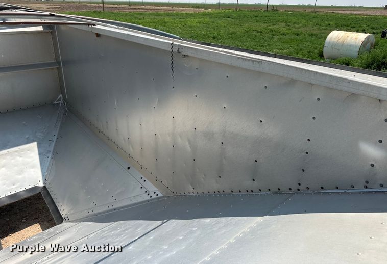 image for item DM2721 2002 Timpte grain trailer