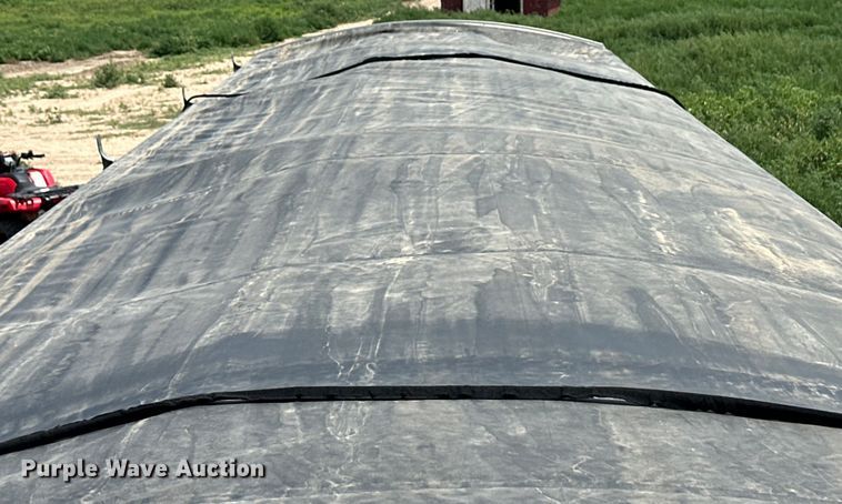 image for item DM2721 2002 Timpte grain trailer