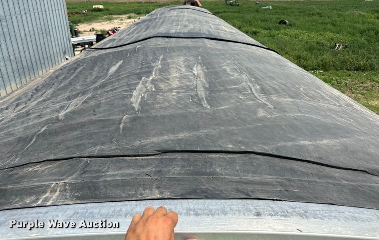 image for item DM2721 2002 Timpte grain trailer