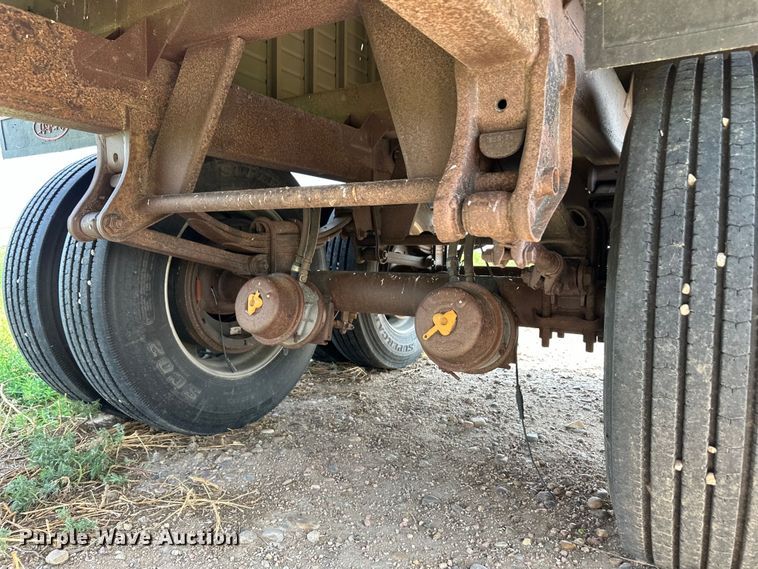 image for item DM2721 2002 Timpte grain trailer