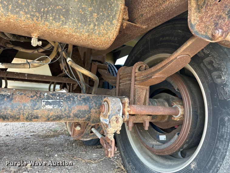 image for item DM2721 2002 Timpte grain trailer