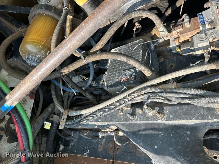 image for item DM2722 1999 Freightliner FLD semi truck