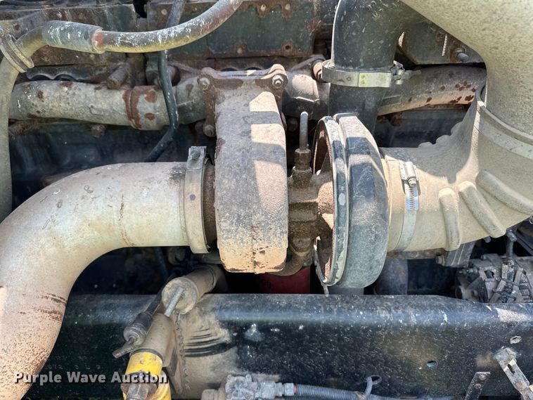 image for item DM2722 1999 Freightliner FLD semi truck