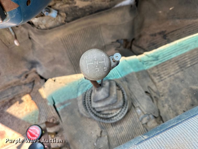 image for item DM2725 1975 GMC 6500 grain truck