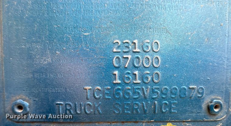 image for item DM2725 1975 GMC 6500 grain truck