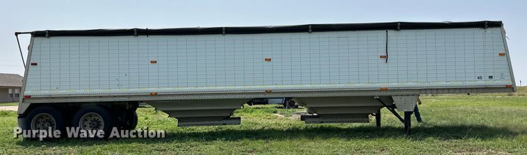 image for item DM2726 2004 Wilson DWH-500C grain trailer