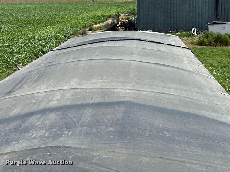 image for item DM2726 2004 Wilson DWH-500C grain trailer