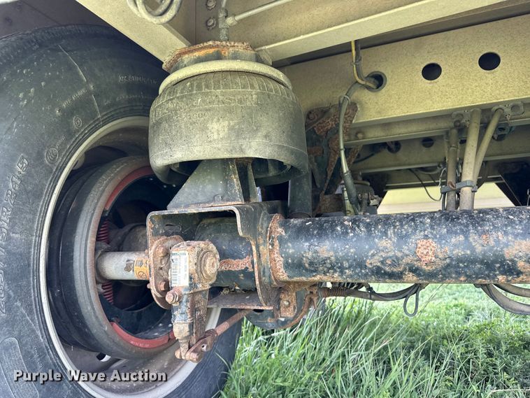 image for item DM2726 2004 Wilson DWH-500C grain trailer