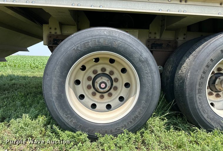 image for item DM2726 2004 Wilson DWH-500C grain trailer