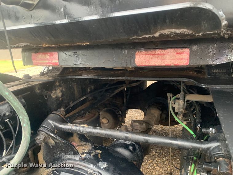 image for item DM7941 2013 Mack CXU613 Pinnacle  semi truck