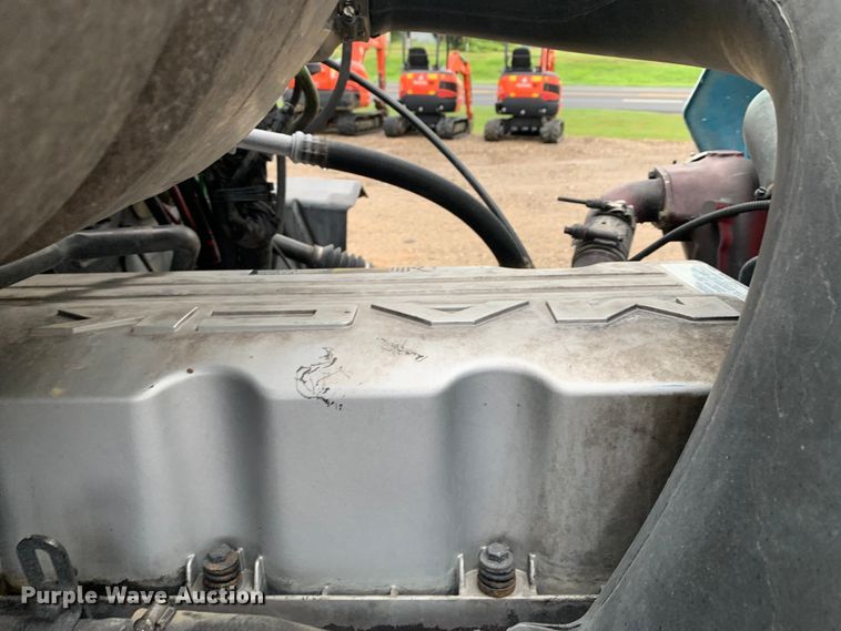 image for item DM7941 2013 Mack CXU613 Pinnacle  semi truck