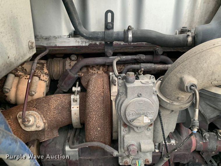 image for item DM7941 2013 Mack CXU613 Pinnacle  semi truck