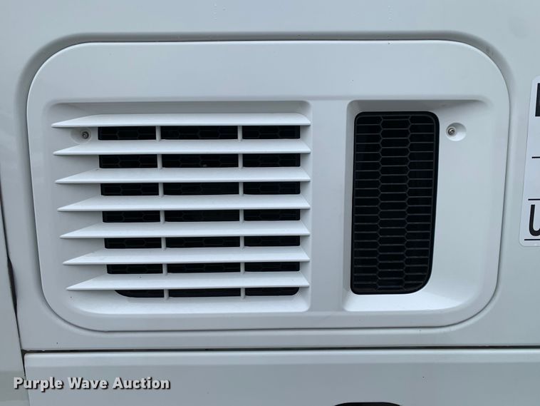 image for item DM7951 2019 International  LT625 semi truck