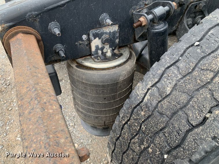 image for item DM7951 2019 International  LT625 semi truck