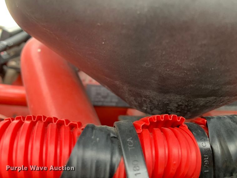 image for item DM7951 2019 International  LT625 semi truck