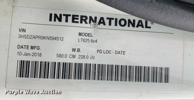 image for item DM7951 2019 International  LT625 semi truck