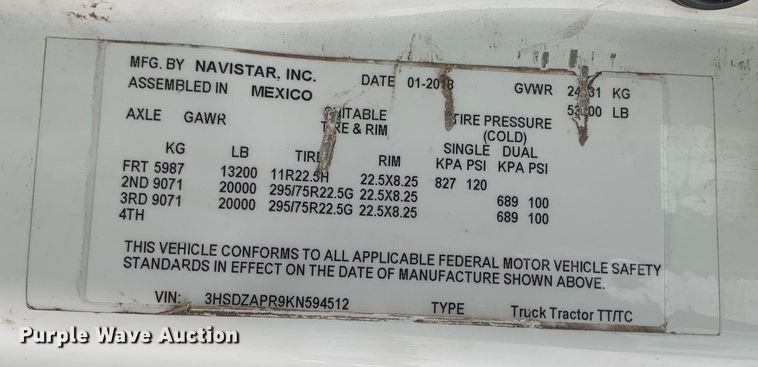 image for item DM7951 2019 International  LT625 semi truck