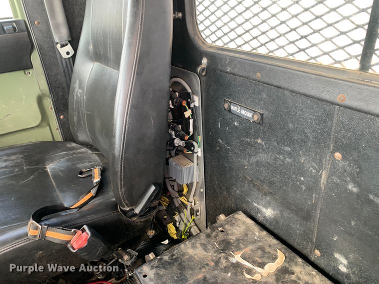 image for item DM7962 2007 Freightliner  M915A4R2 FLD120 semi truck