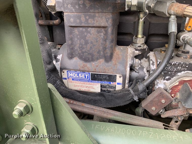 image for item DM7962 2007 Freightliner  M915A4R2 FLD120 semi truck