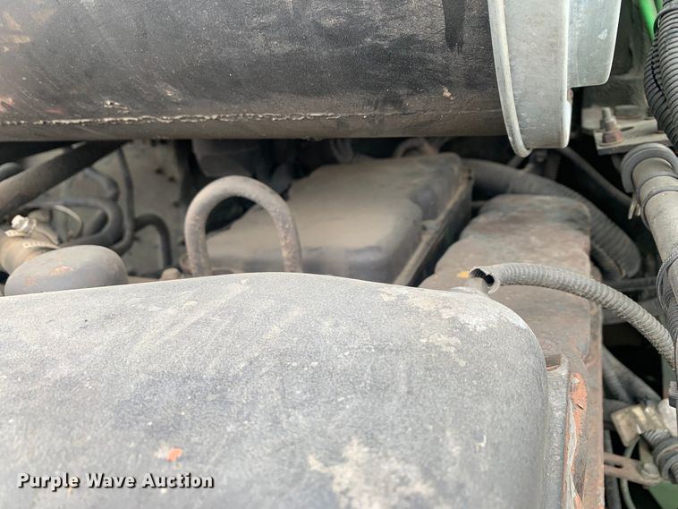 image for item DM7962 2007 Freightliner  M915A4R2 FLD120 semi truck