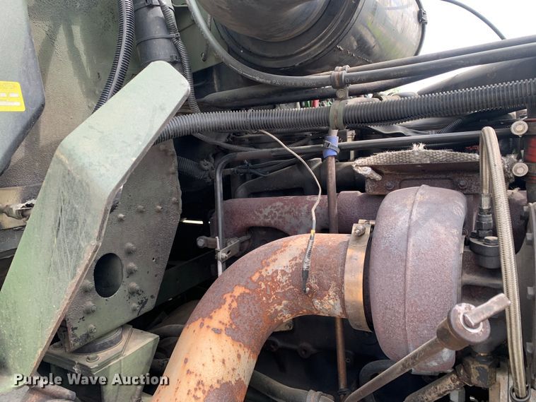 image for item DM7962 2007 Freightliner  M915A4R2 FLD120 semi truck